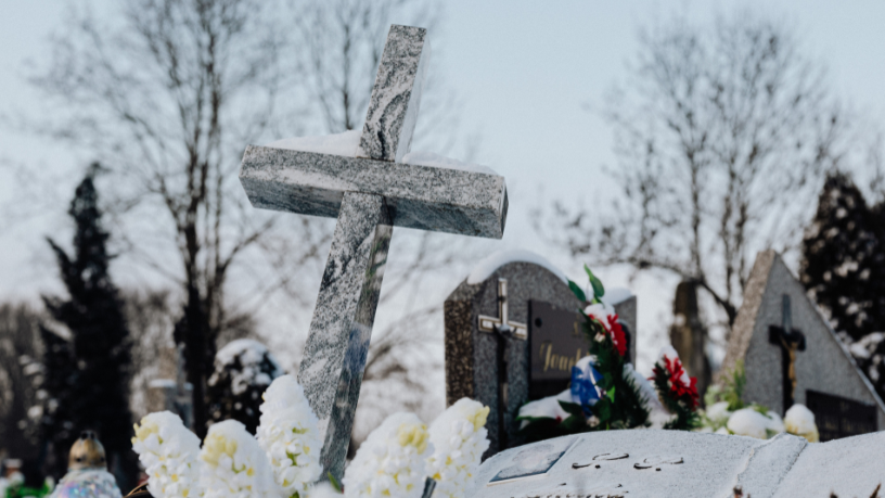 Trâmites legais e documentação essenciais no serviço funerário, explica Tiago Schietti.